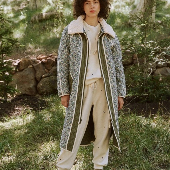 THE GREAT. Olive Quilted Teddy Jacket with Cream Details - Picture 6 of 6